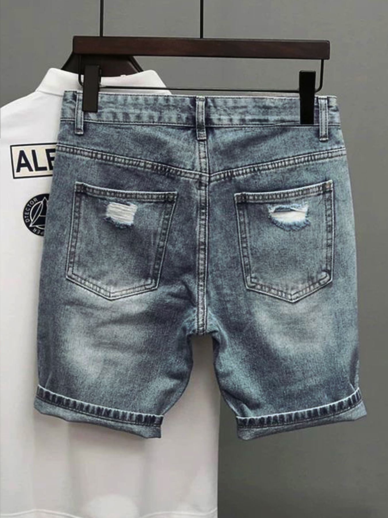 Light Blue Denim Shorts Men's  - Distressed Jean Rip 评论和价格